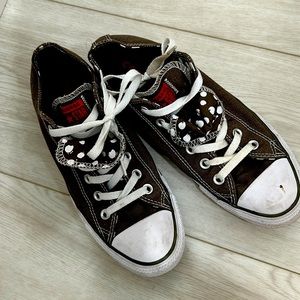 Double tongue converse all-star